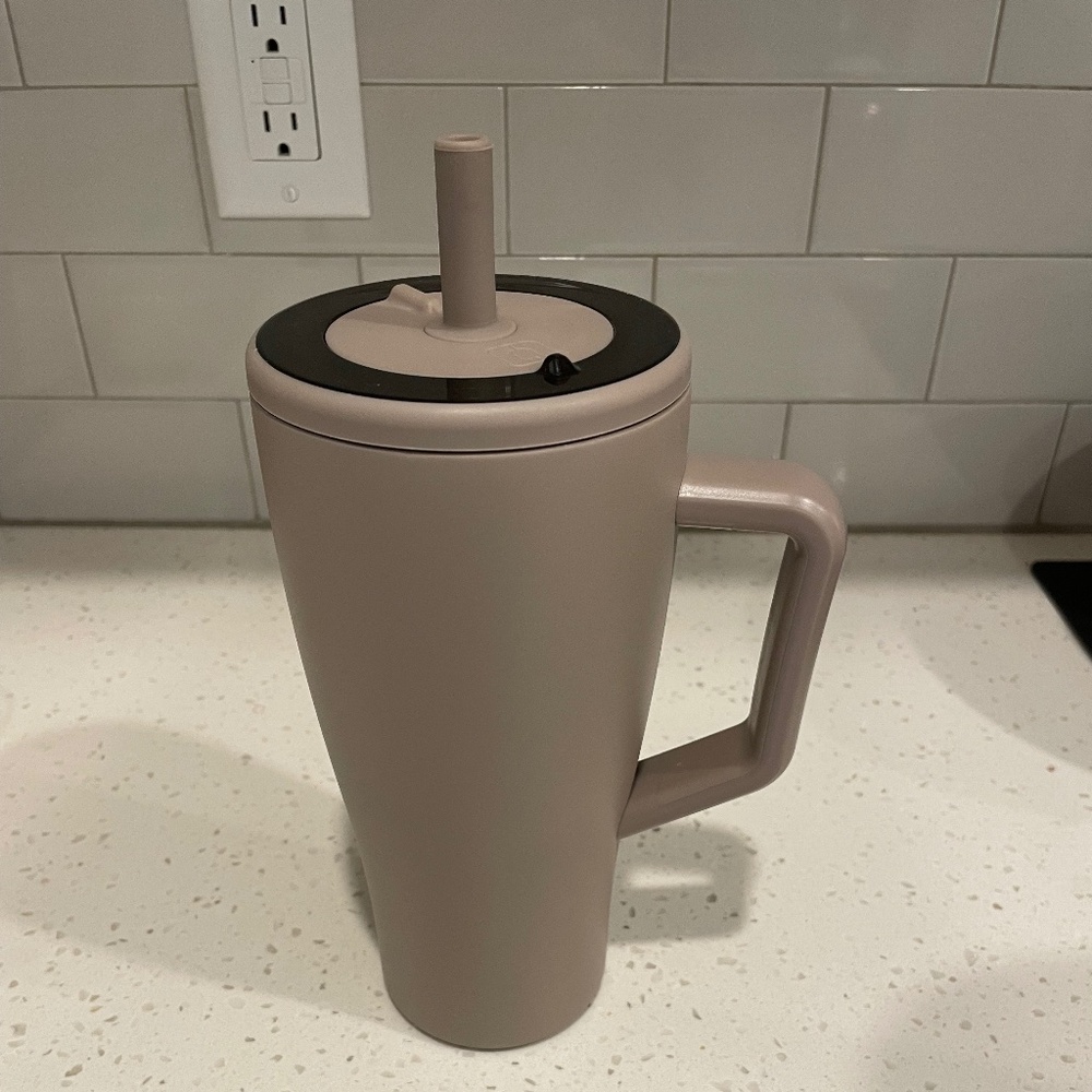 Brumate Era 30oz Mocha Tumbler
